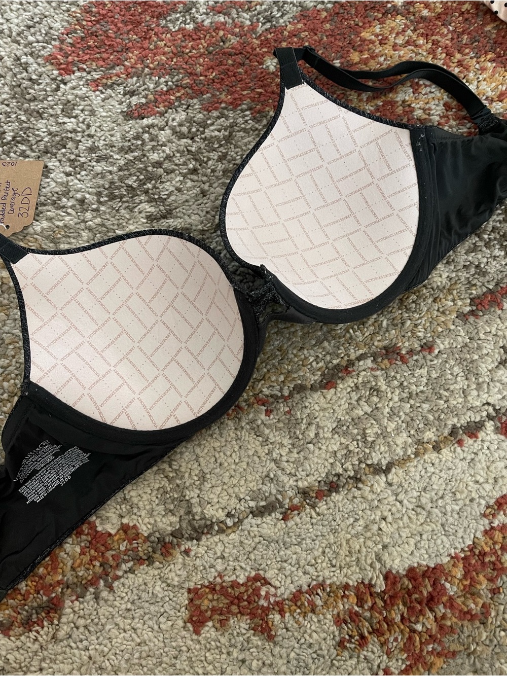 Victoria Secret Perfect Coverage - Picture 5 of 6